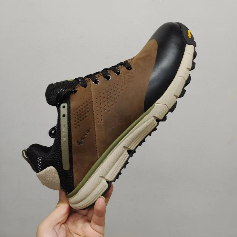 Men's hiking boots